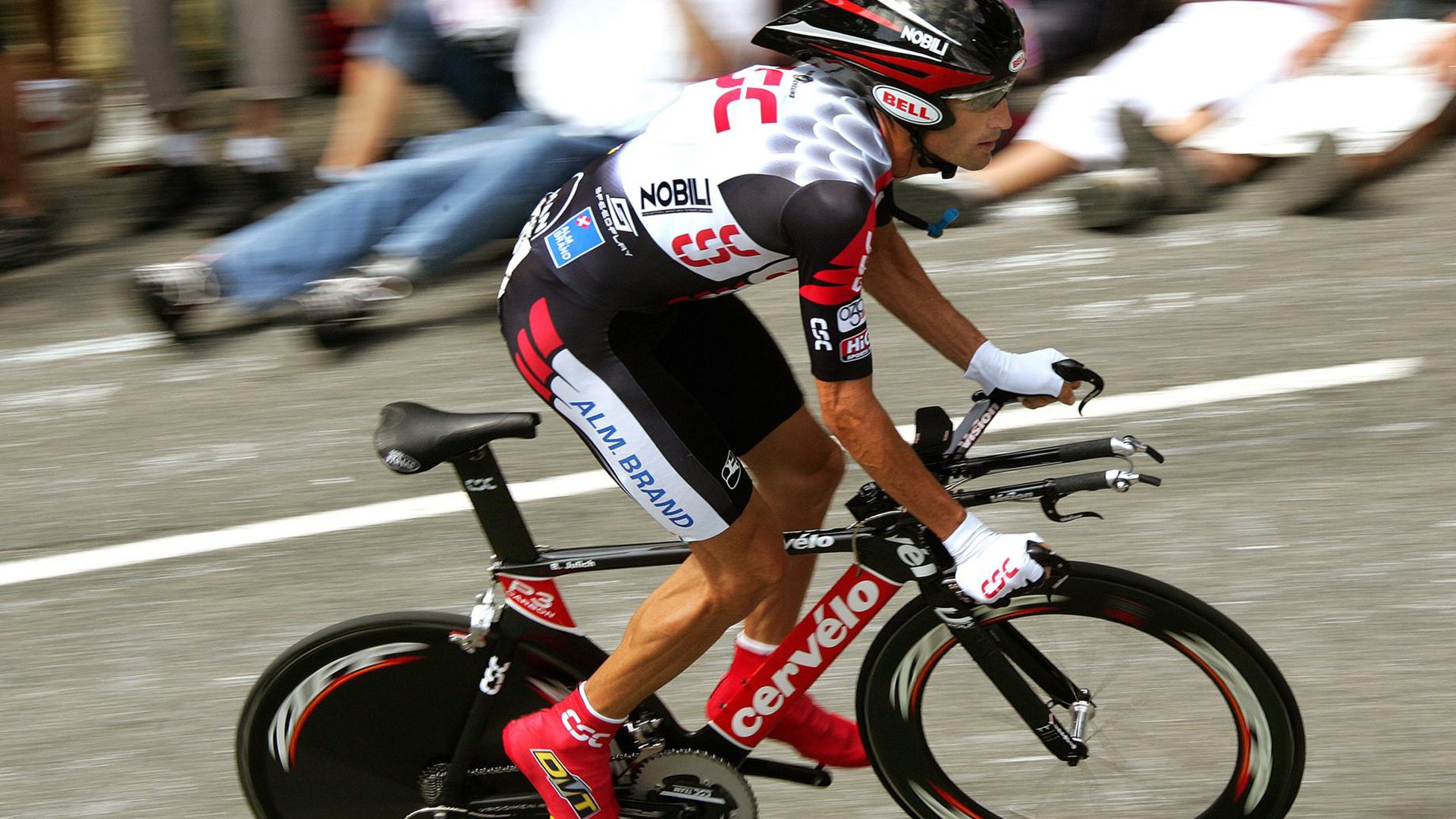 《带动地方经济：电竞赛事成为城市新名片》，带动一个地方的经济